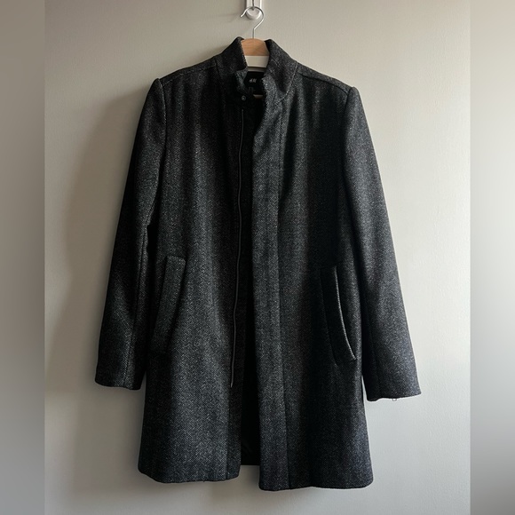 H&M Wool-Blend Coat with Stand-up Collar - Picture 1 of 3
